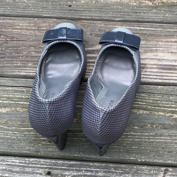 Ann Marino silver gray pumps sz 10 block heel fabric upper with bow - Picture 8 of 16